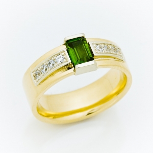 Prsten sa turmalinom