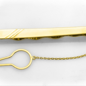 Zlatna igla za kravatu